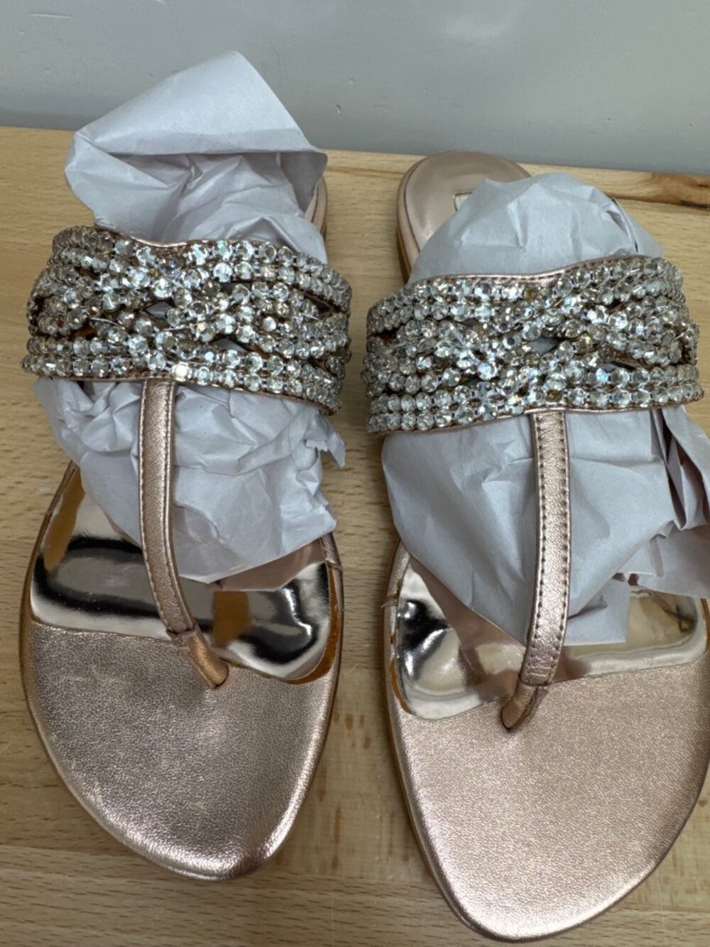 Badgley Mischka Rose Gold Rhinestone Embellished Leather Sandals Size 8 - Picture 2 of 8